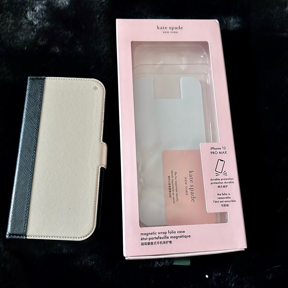 Kate Spade IPhone 12 Pro Max case. Magnetic and detaches from the case.